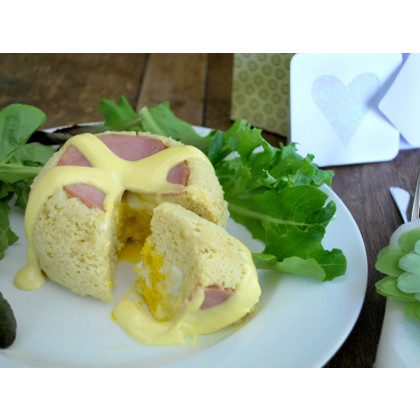 Bread in a Cup Eggs Benedict